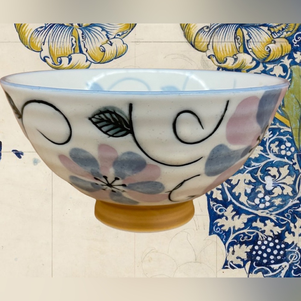 Mino Ware Flower Japanese Rice Bowl, Blue and Pink Flowers